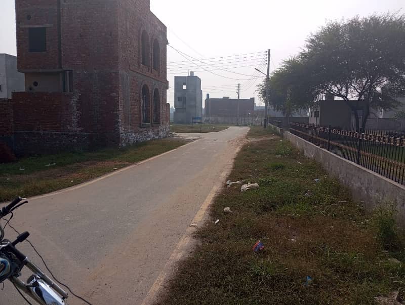 3 Marla Hot Location Residential Plot Available For Sale Vital Orchard DD Block Besides Pak Arab Society Ferozepur Road Lahore 2