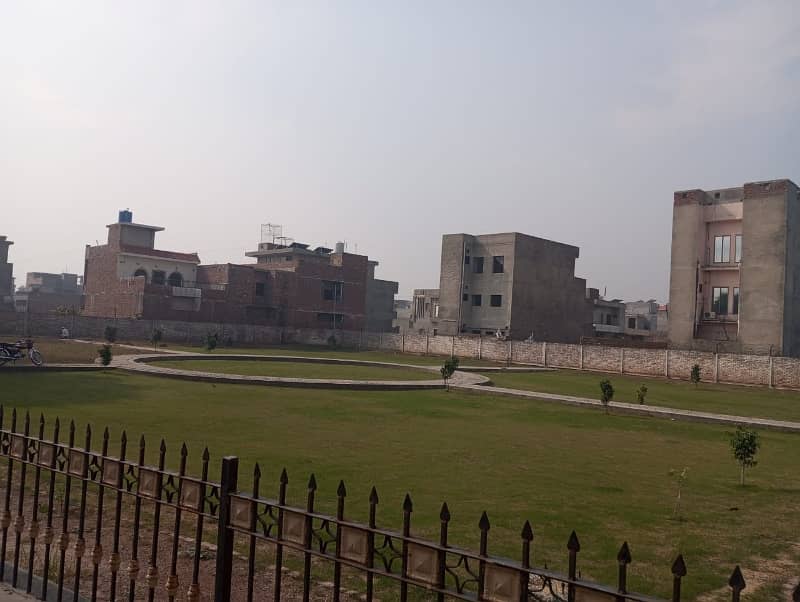 3 Marla Hot Location Residential Plot Available For Sale Vital Orchard DD Block Besides Pak Arab Society Ferozepur Road Lahore 3