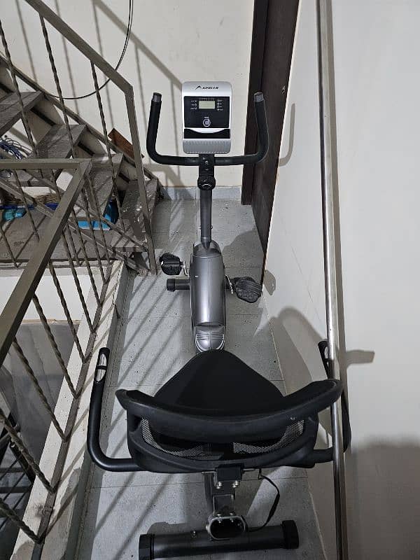 Recumbent Bike Apollo R5i 3