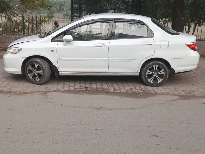 Honda City IDSI 2006 Manual 3