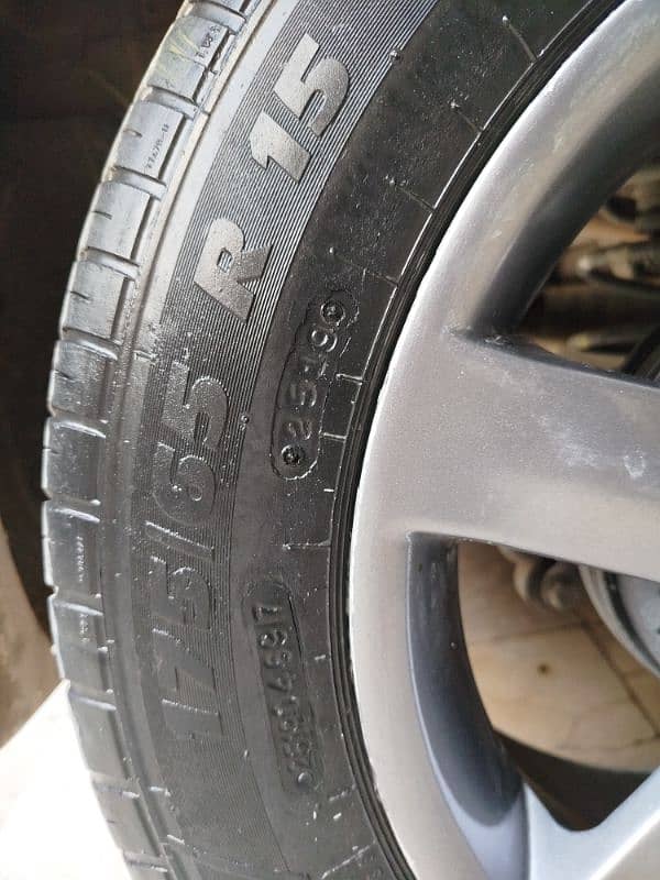 Toyota 15 inch Rim+Tyre 3