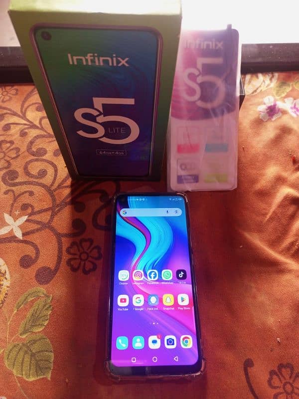 Infinix S5 Lite 4Gb Ram 32 Gb Memory. 4