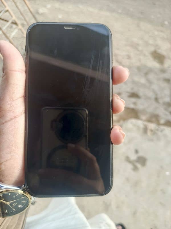 iphone XR 64 gb factory unlock 10/9 condition 6