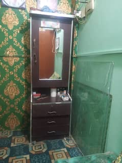 Dressing table