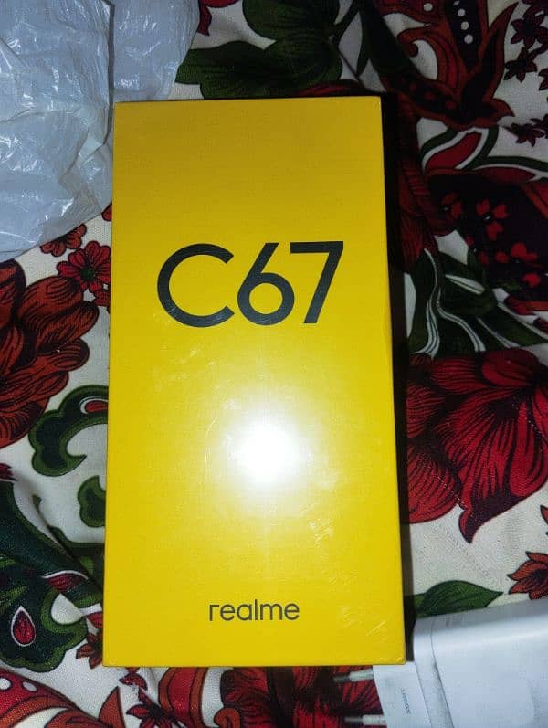 realme c67 8/128 6