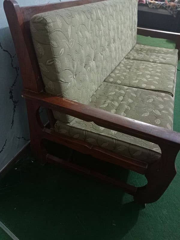 Old Style Sofa Set For Sale 3