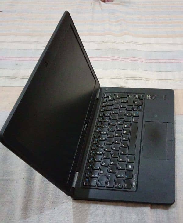 Dell Laptop 0