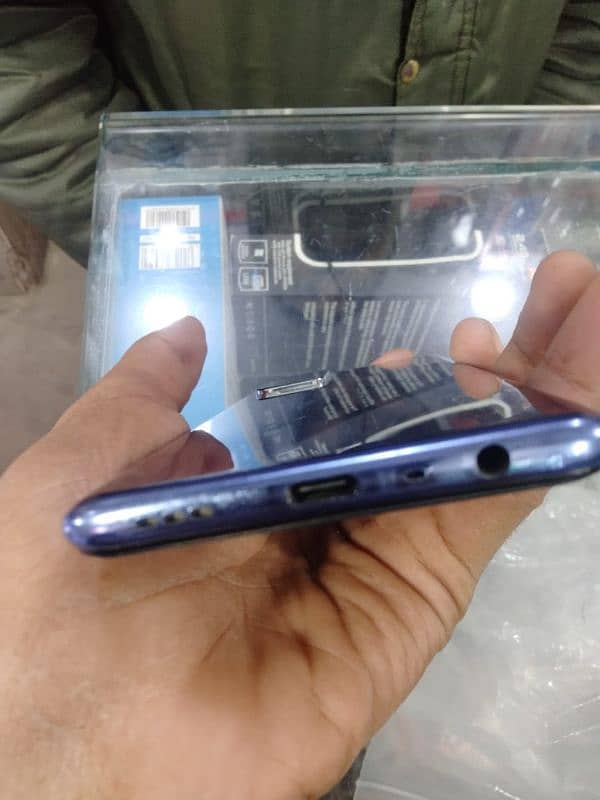 oppo f19 used available with box and original charger 1