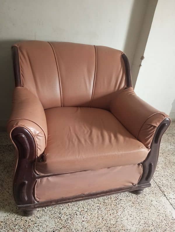 used 5 seater sofa in good condition 2