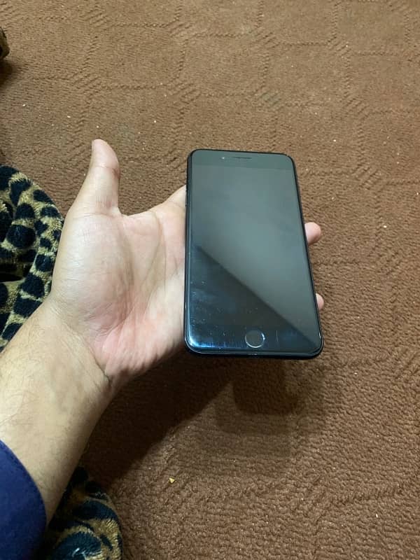 Iphone 7 plus PTA Approved 128 GB Black 2