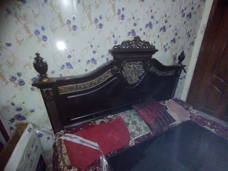 bed for sale with matress price 35000 4