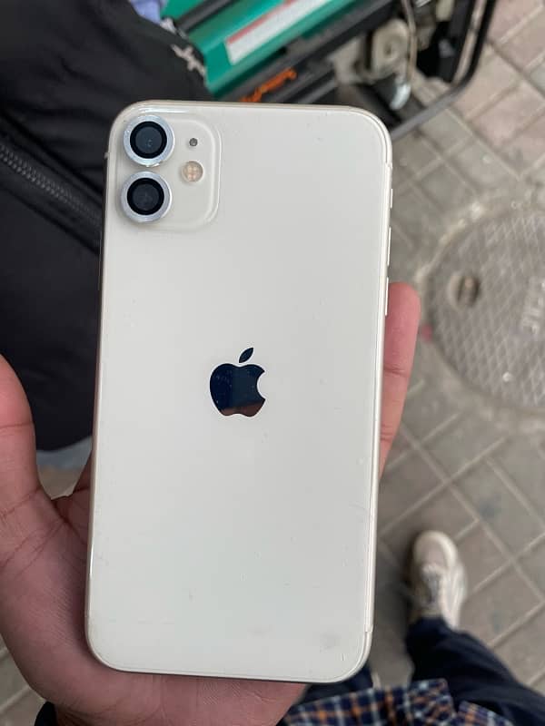 iPhone 11 0