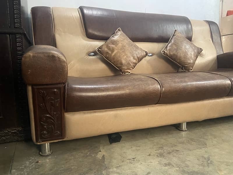 premium sofa 1 piece ,original leather , sofa for Marriage 2