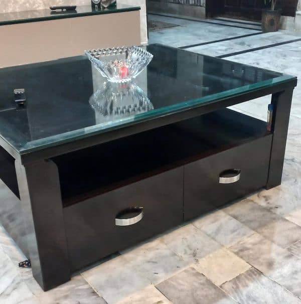 Center table in best quality wood 3