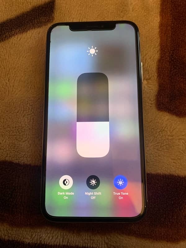 iPhone X 64gb. 4