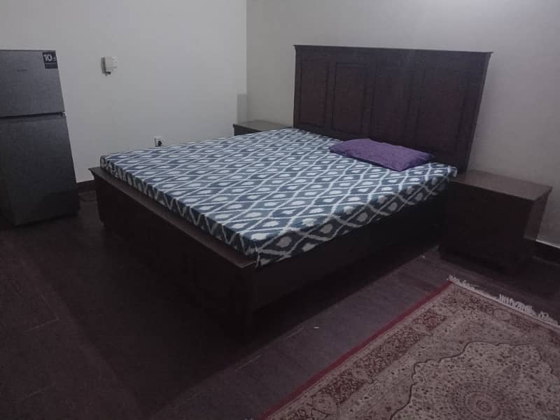 Full furnished brand new 1 bedroom ideal for bachelor in model Town H block for rent 7