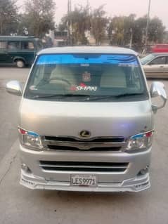 Toyota Hiace 2006