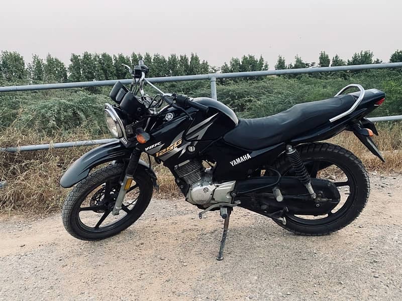 yamaha ybr 125G 2