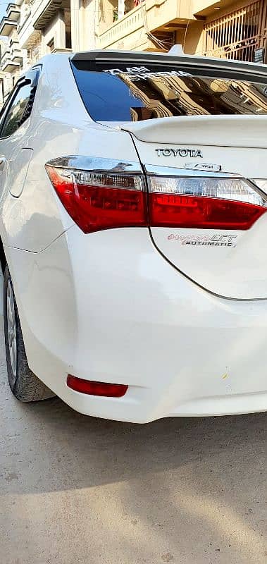 Toyota Corolla Altis 2015/2016 8