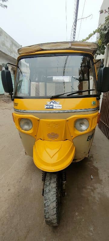 New Asia CNG Rickshaw 9 seater 1