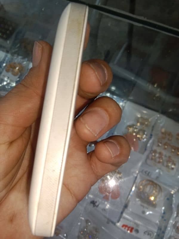 device for sale bolt+ zong 4g with sim 3