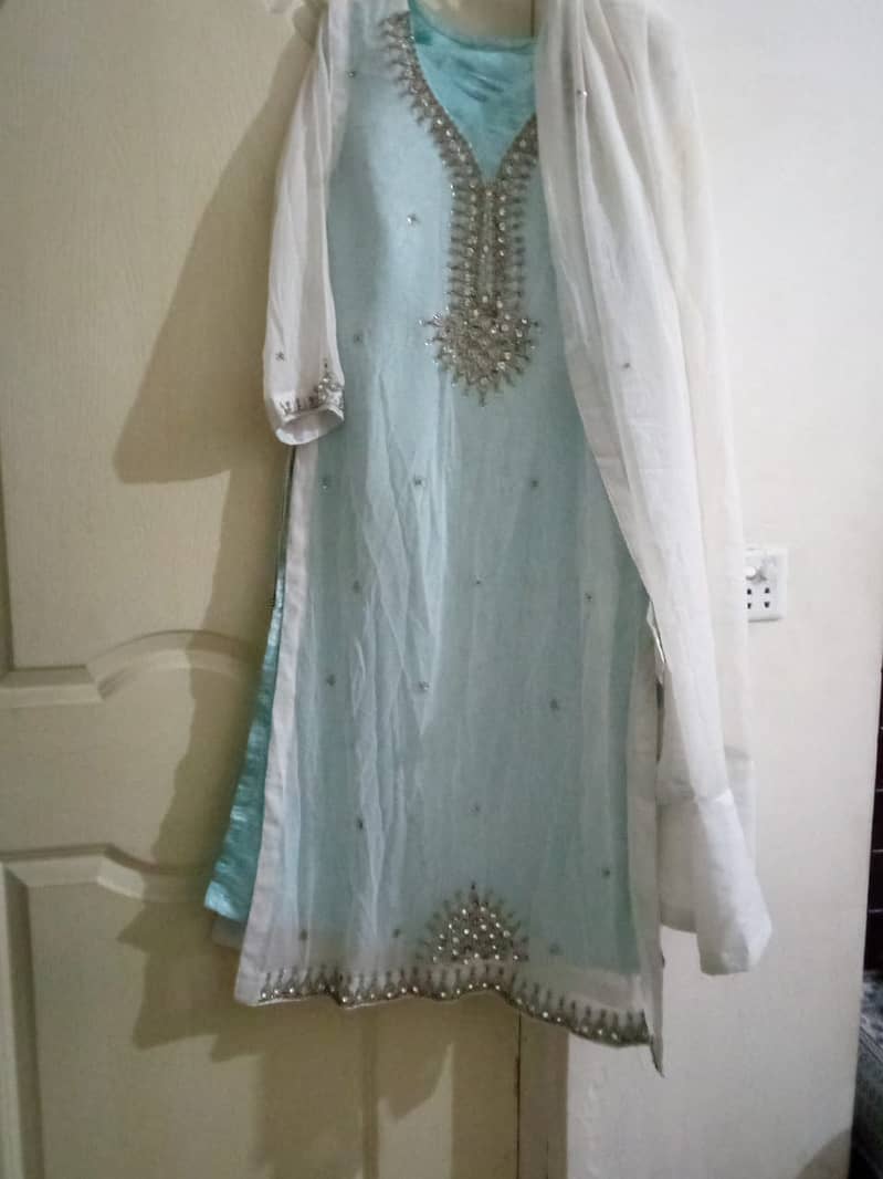 i want to sell only 1 time used clothes also some unstitched clothes. 10