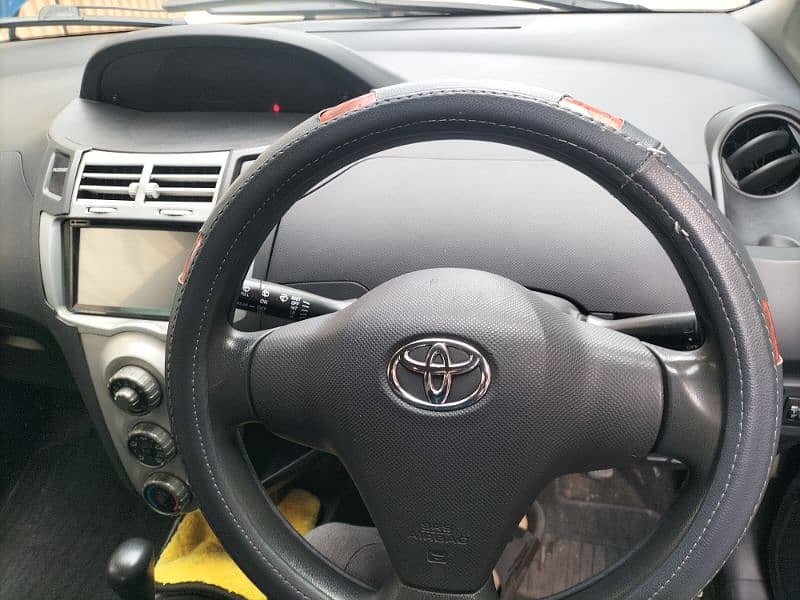 Toyota Vitz 2007/2012 6