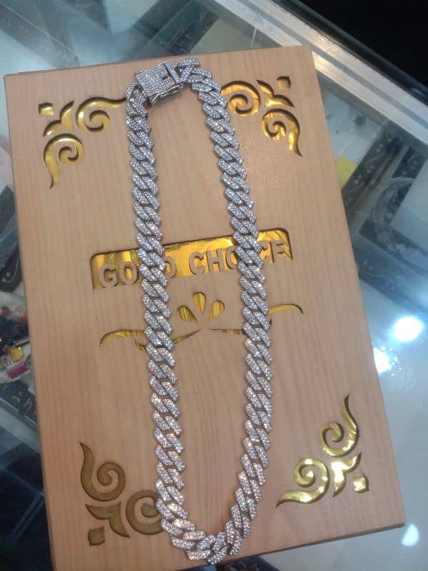 vvs chain for sale 0