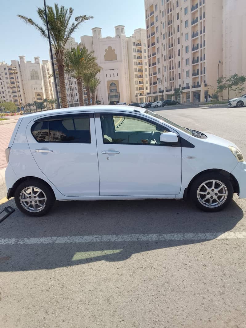 Daihatsu Mira 2014 3