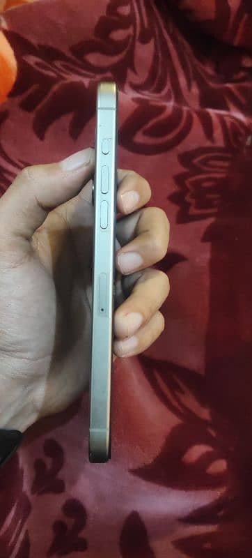 iphone 15 pro max 290000 3