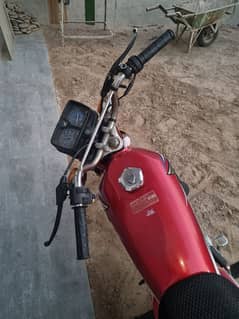 Honda CG125 2016