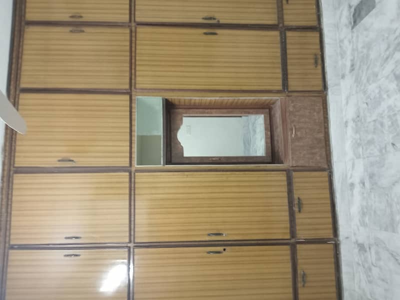 10 MARLA LOWER PORTION FOR RENT IN ALLAMA IQBAL TOWN RAVI BLOCK LAHORE 5