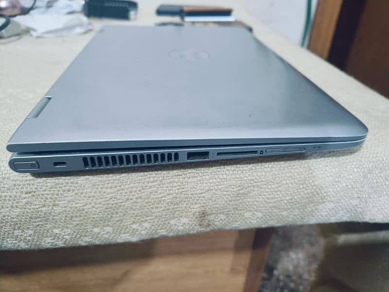 Hp laptop i3 6gen  Touch screen 2