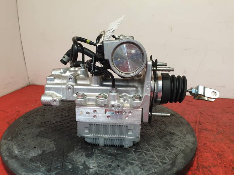 Toyota Yaris Aqua Axio Feilder Prius Hybrid ABS Pump 1