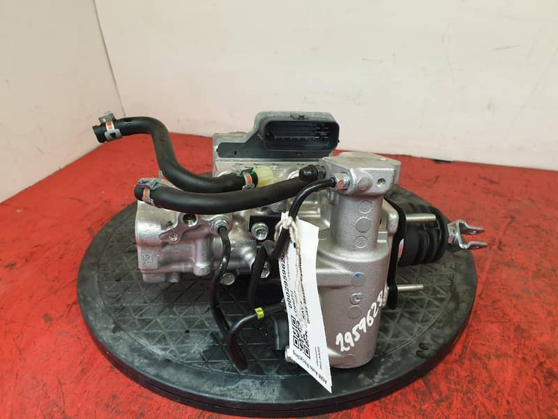 Toyota Yaris Aqua Axio Feilder Prius Hybrid ABS Pump 9