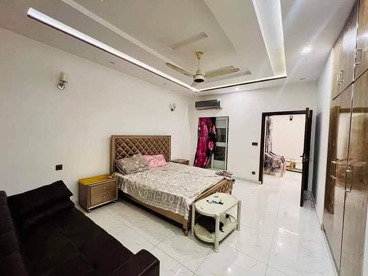 12 Marla Luxury 80 Feet Bungalow For Sale In JoharTown Lahore 2