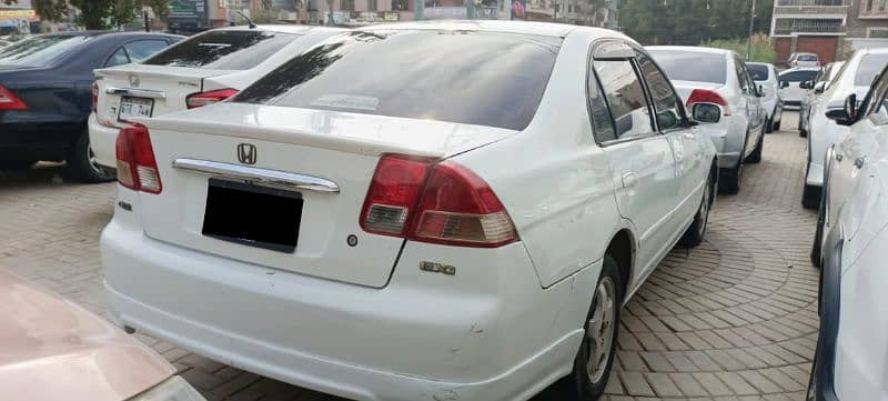 Honda Civic EXI 2004 4