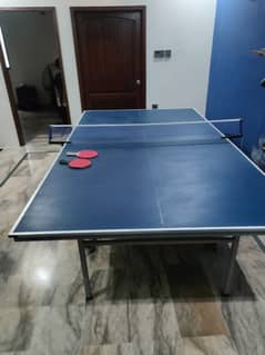 Table Tennis Professional table and 2 rackets (urgent sale)