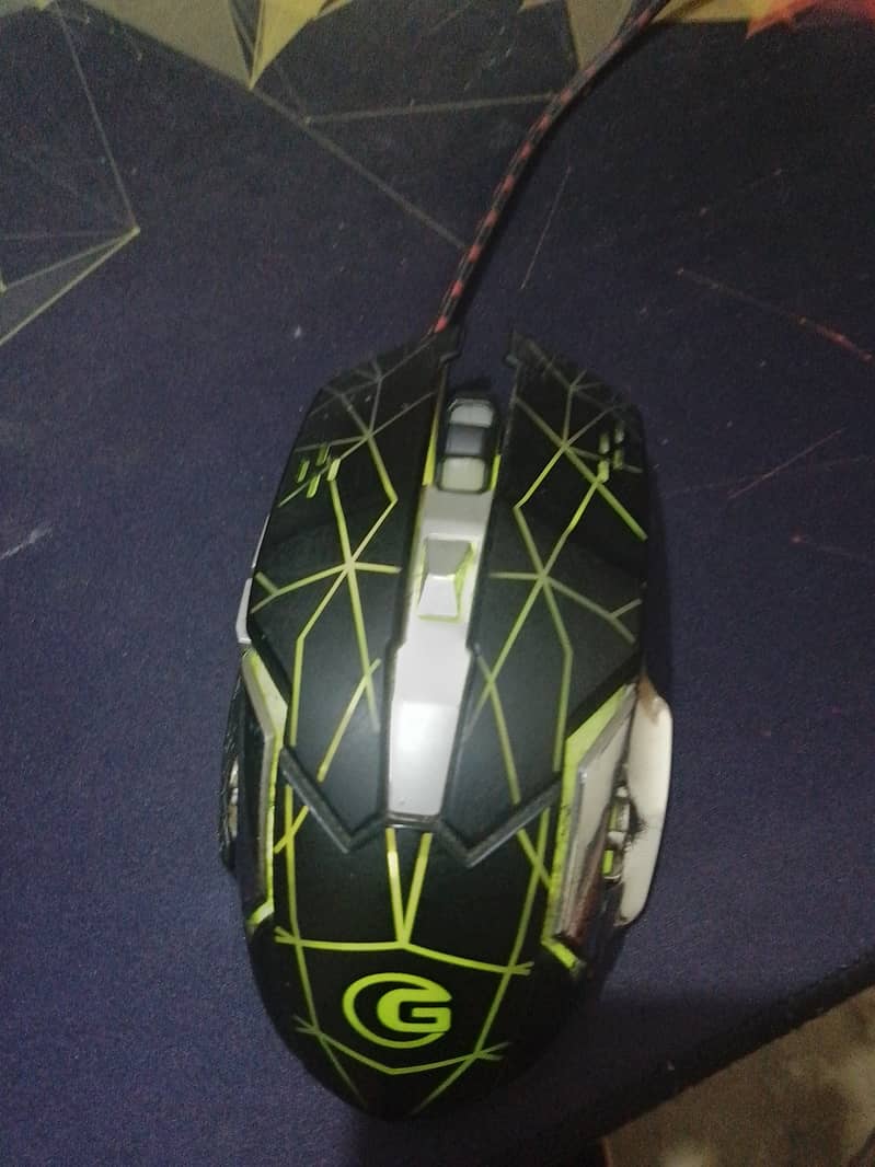 Gaming Mouse RGB Perfectly Fine 4