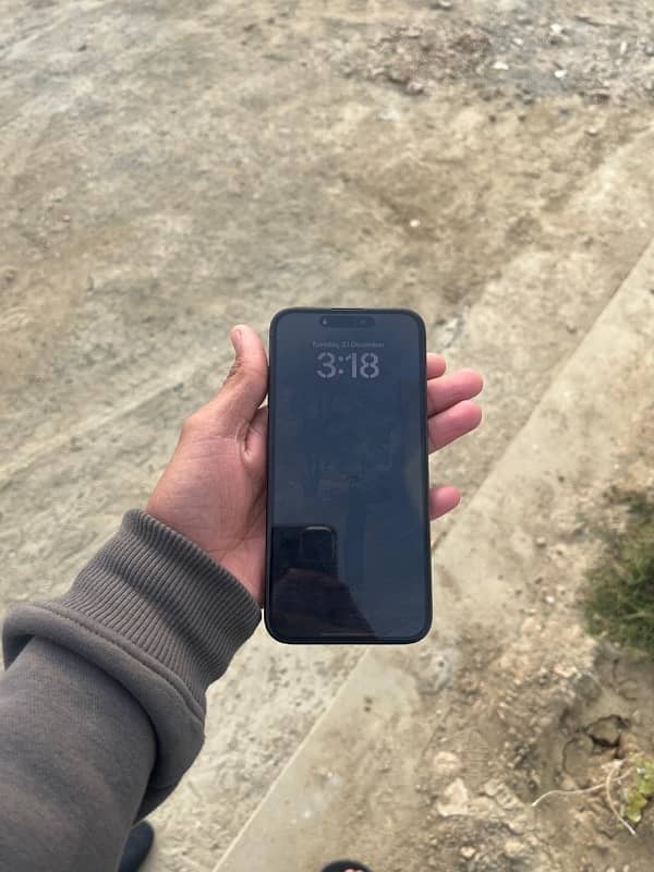 I Phone 15 pro max Jv like brand new 3