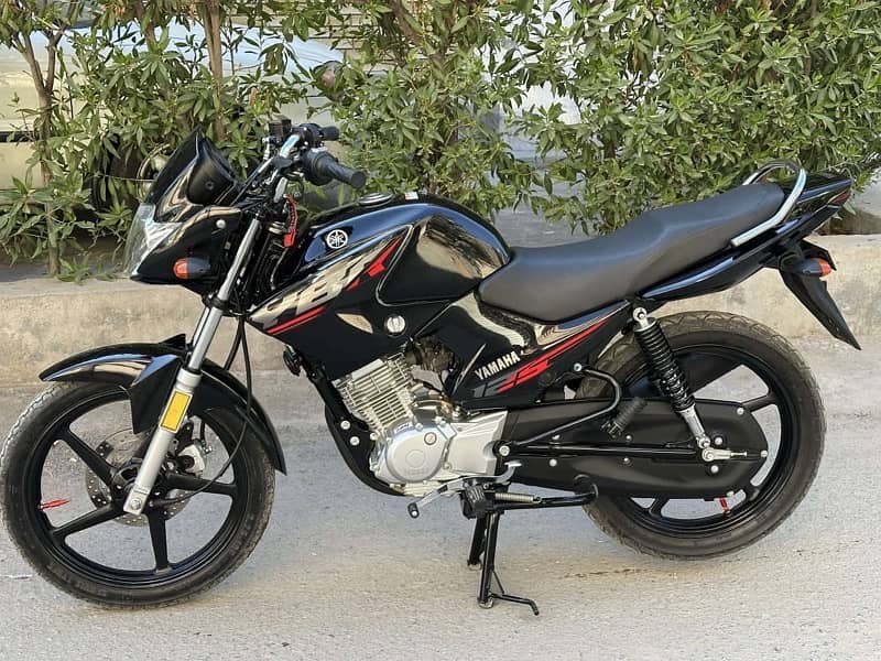 yamaha ybr 125 2024 black colour condition 10/10 0