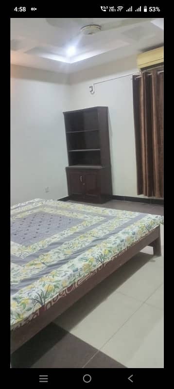 Fully furnished One Bedroom Available For Rent Near To High Court Multan AC, Almari, single Bed, Sofa 4