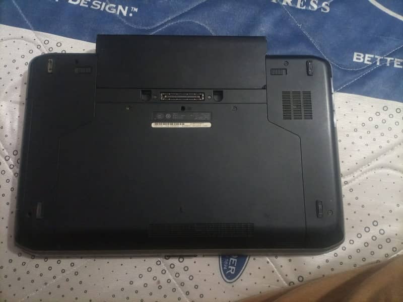 Dell Latitude E5530 Core i5 3rd 2.60GHz 5