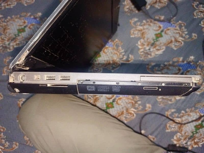 HP Probook 6470b 4 GB ram 128 GB SSD 10