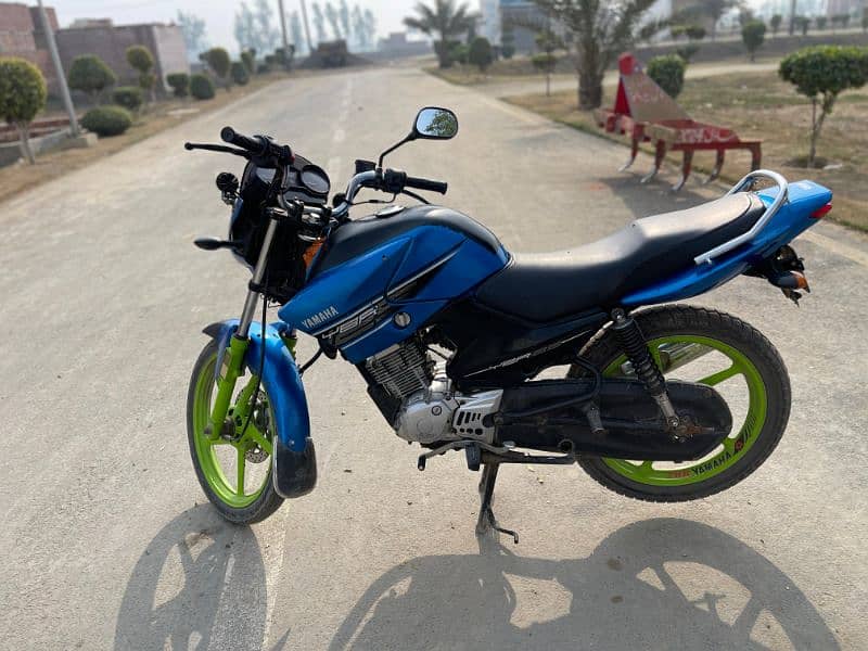 Yamaha ybr 125 cc model 2015 1