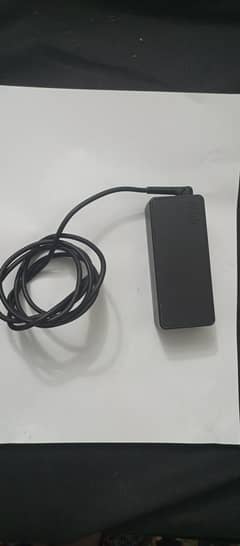 65 W Lenovo C-type charger