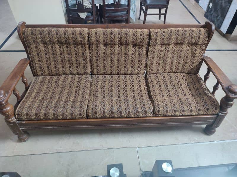 Used sofa set original hard wood with seats 0