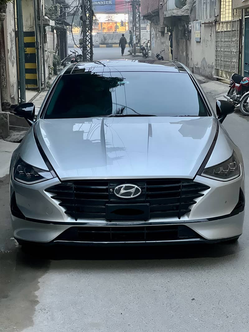 Hyundai Sonata (2022) model 3