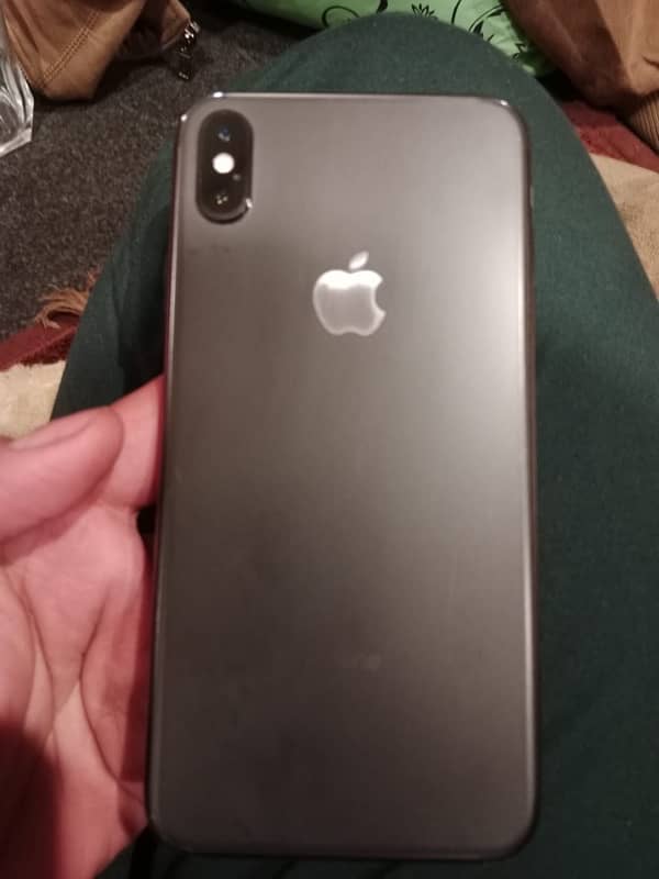 iPhone XS Max 0