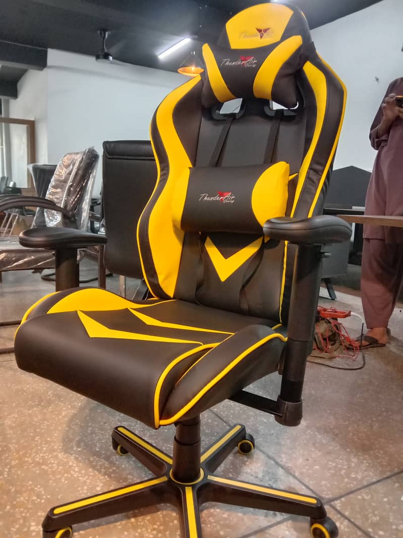 Gaming Chair, Most Reliable, (Warranrtied) 14